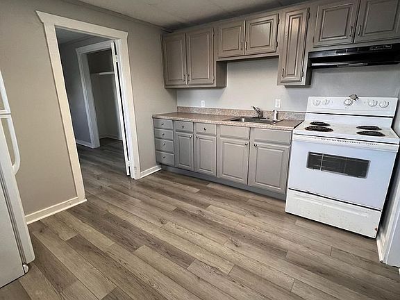 3rd image of 104 S Moore Ave #4