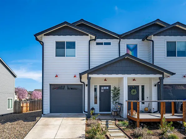307 Everett Way, Talent, OR 97540