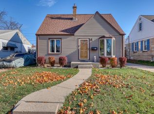 3530 N 93rd St, Milwaukee, WI 53222