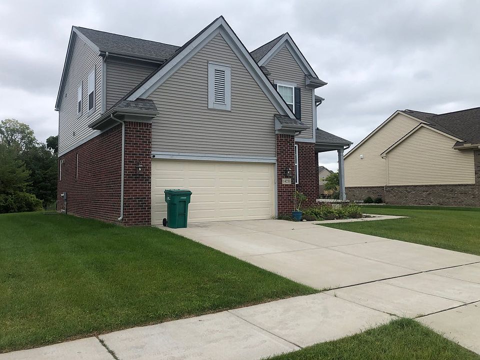 2nd image of 14231 Woodgrove Dr #123