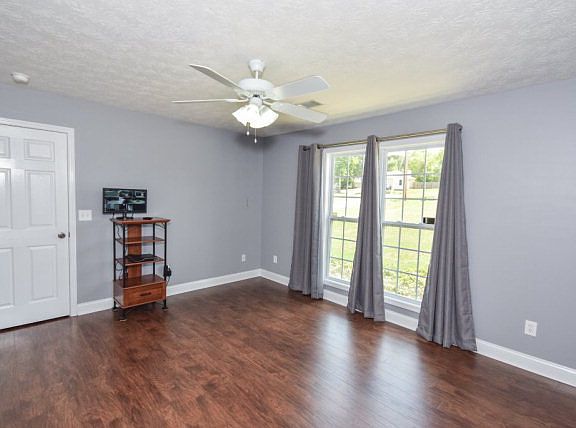 3rd image of 274 Lee Road 2086