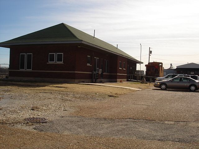 For Sale: 200 MENEFEE, COVINGTON, TN 38019