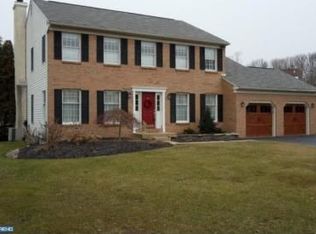 416 Trophy Ln, Doylestown, PA 18901