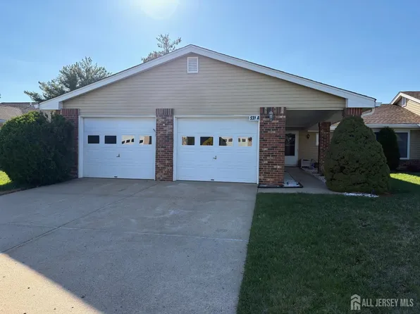 531 Ardmore Rd #531A, Monroe Township, NJ 08831