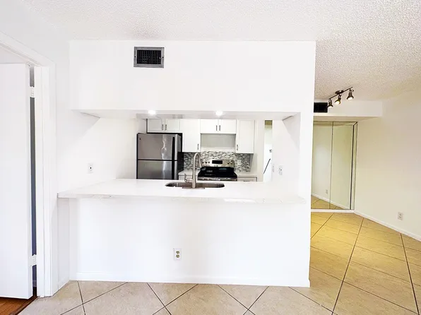 7137 Golf Colony Ct, Lake Worth, FL