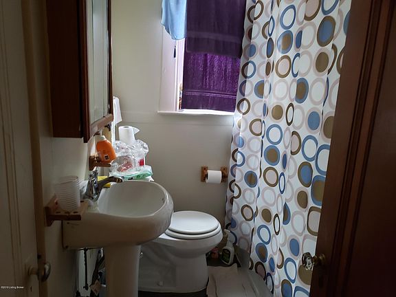 4th image of 117 S 46th St
