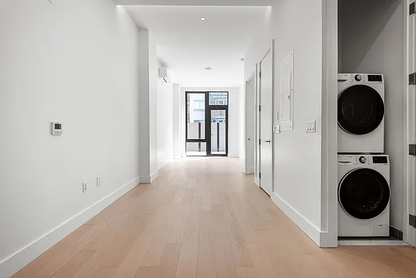 Rented by Nooklyn NYC LLC | media 5