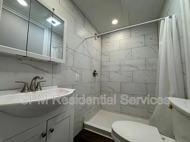 1407 Norman St — Photo 12