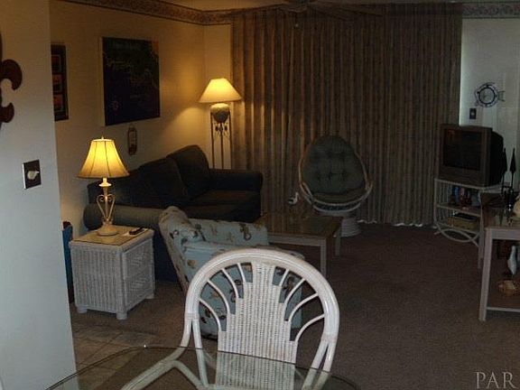 2nd image of 1625 E Bulevar Mayor #L-8