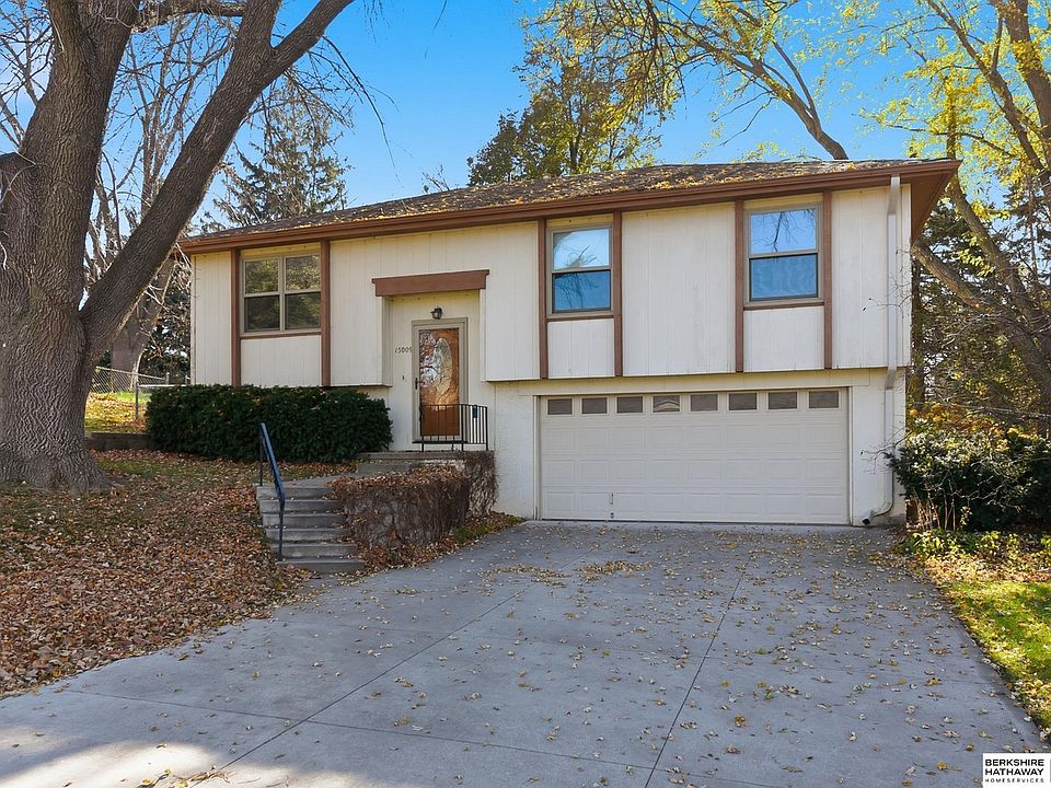 1st image of 15009 Westchester Cir