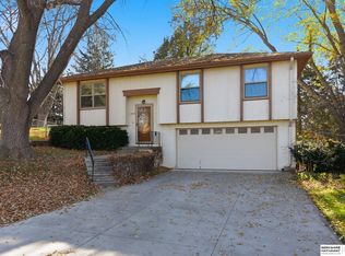 15009 Westchester Cir, Omaha, NE 68154