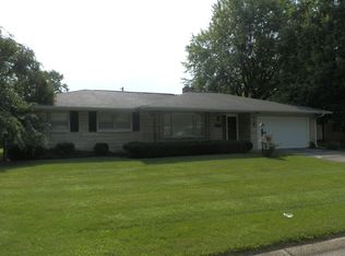 411 Brewer Pl, Greenwood, IN 46142