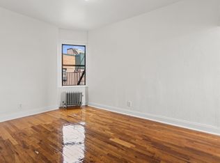 48-55 46th St #5F, Woodside, NY 11377