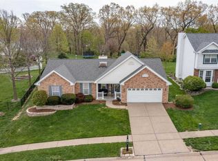 106 Humble Ct, Fenton, MO 63026