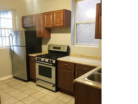 5th image of 6032 S Saint Lawrence Ave APT 2