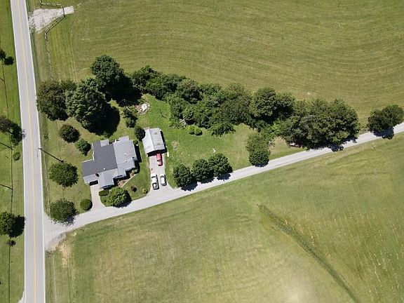4th image of 55 Baltimore Ln