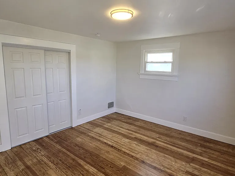 44 Waverly Ave — Photo 19