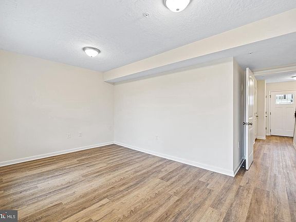 5th image of 157 Spanglers Mill Rd #311