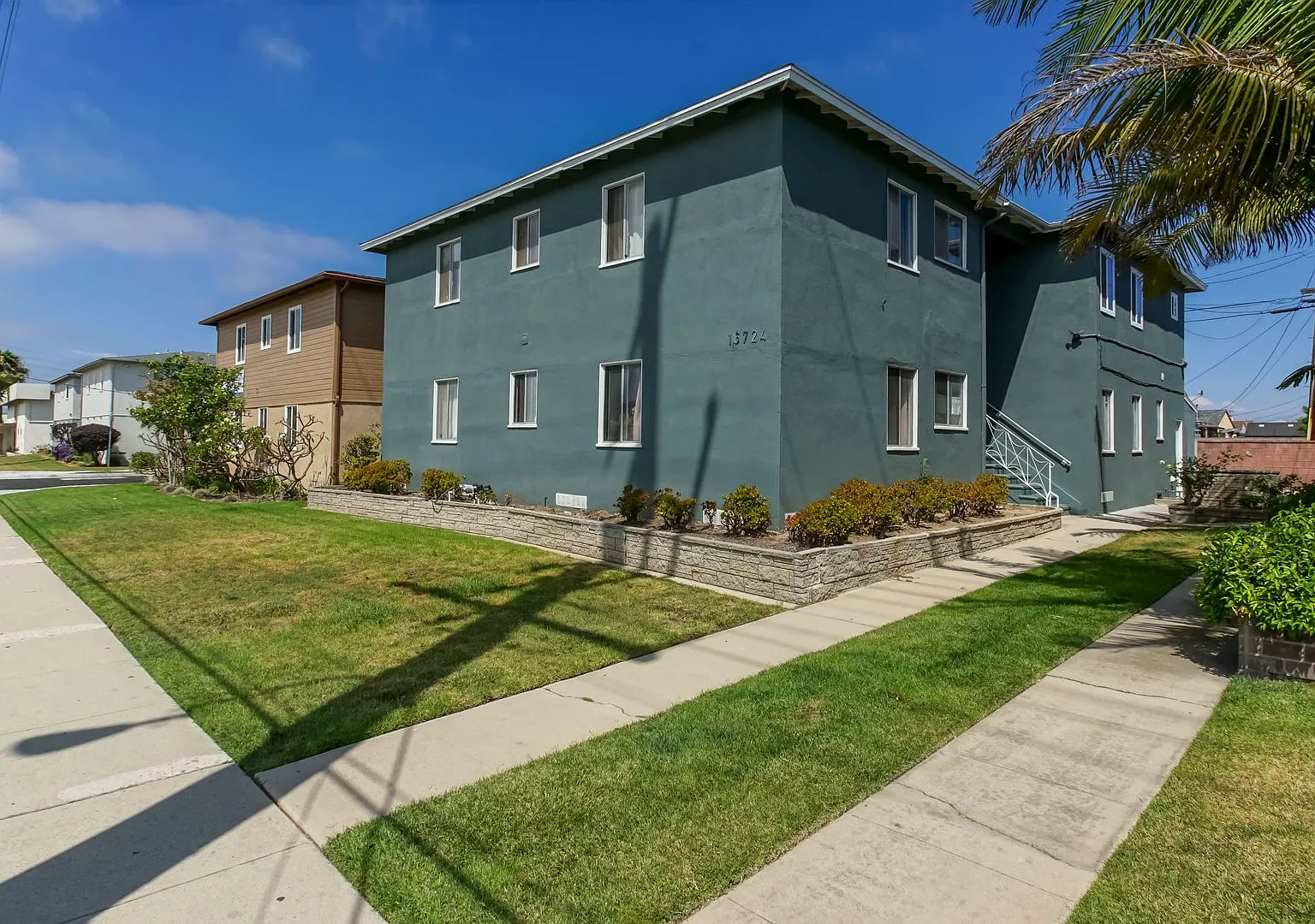 1x 16724 - 16730 Crenshaw Blvd. — Photo 4