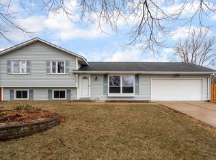 8805 76th Street Ct S, Cottage Grove, MN 55016