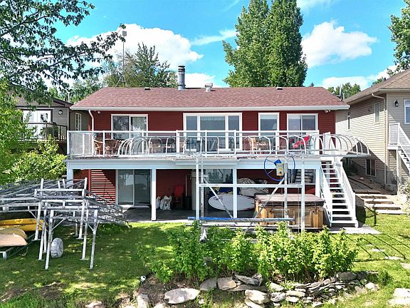 3rd image of 467 Poplar Bay