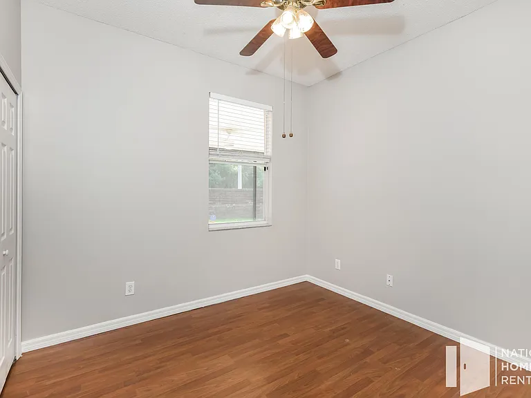 3725 Shawn Cir — Photo 12