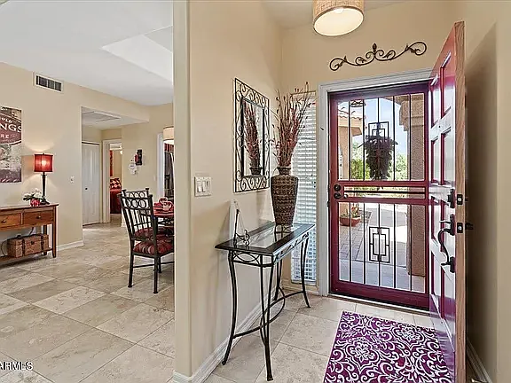 3 bed, 1984 sqft, $3,500 — Photo 3