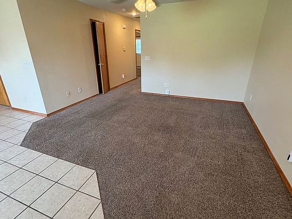2nd image of 114-224 W Deerfield Dr #778750A68