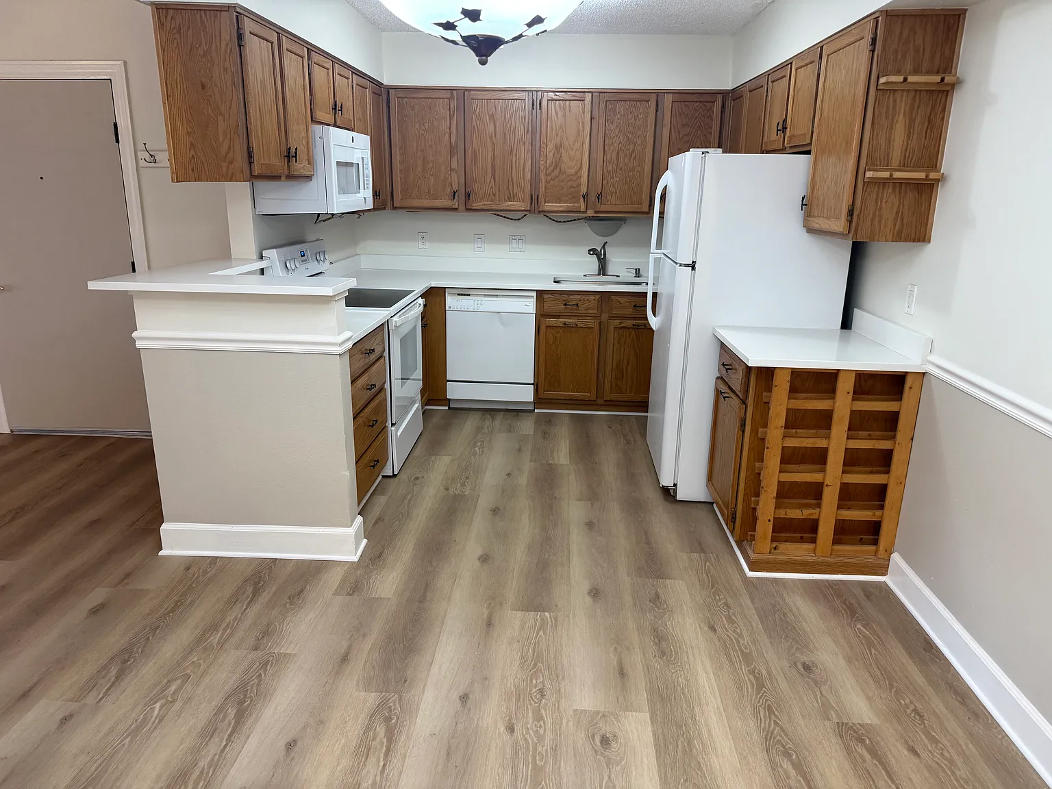 2 bed, 1174 sqft, $1,995 — Photo 4
