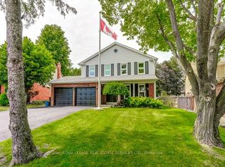 3076 Redstart Dr, Mississauga, ON L5L2N3