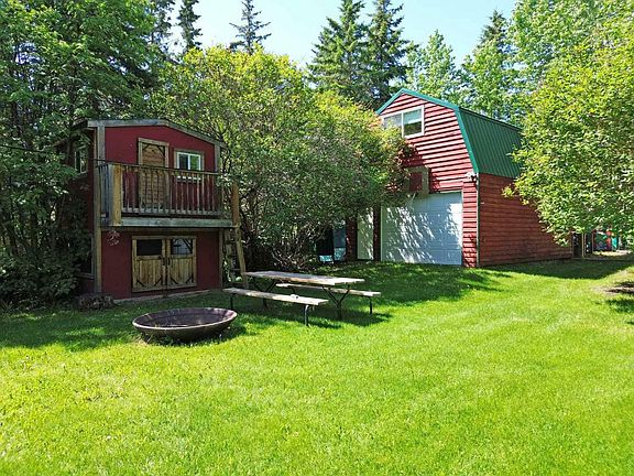 5th image of 32 Birch Cres