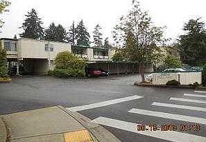 1st image of 10430 Gravelly Lake Dr SW #104