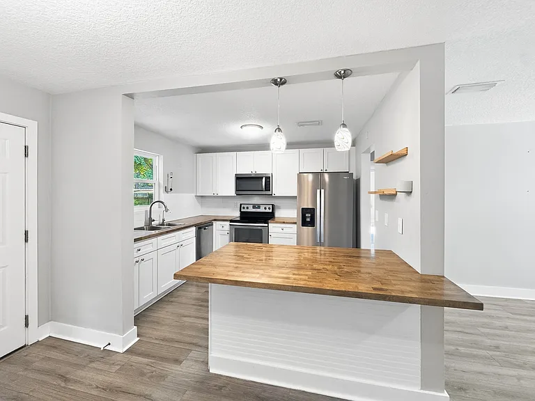 6925 Sans Souci Rd — Photo 3