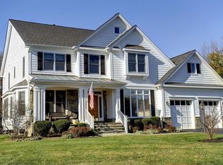 9916 Woodford Rd, Potomac, MD 20854