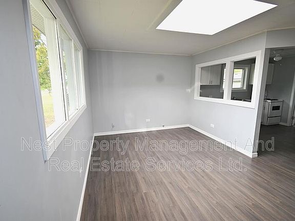 2nd image of 1190 Cuddie Cres #1