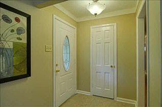 3rd image of 11247 Lanewood Cir