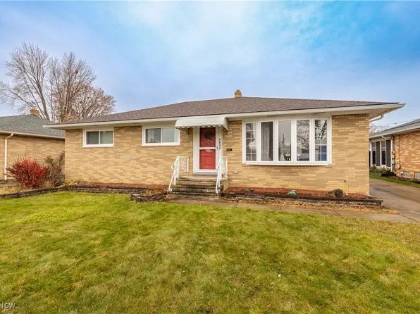 4802 Forest Edge Dr, Brooklyn, OH 44144