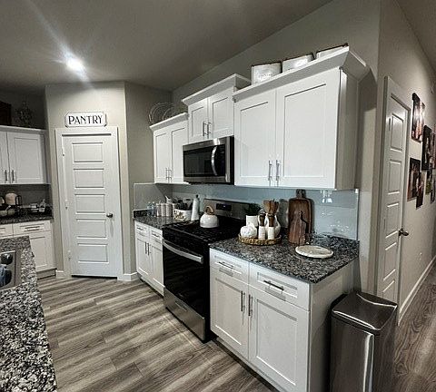 4th image of 6215 League Park Ct