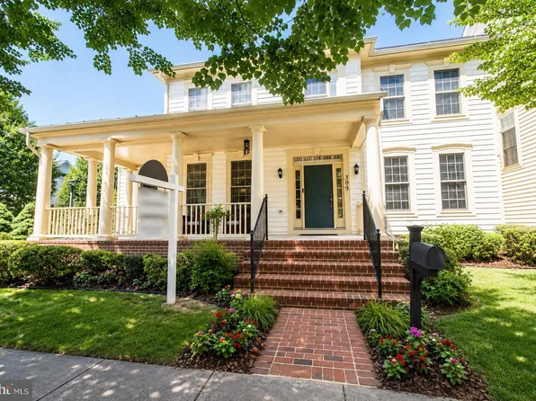 309 Treemont Way, Rockville, MD 20850
