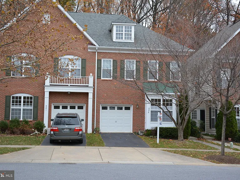 325 Winter Walk Dr — Photo 1