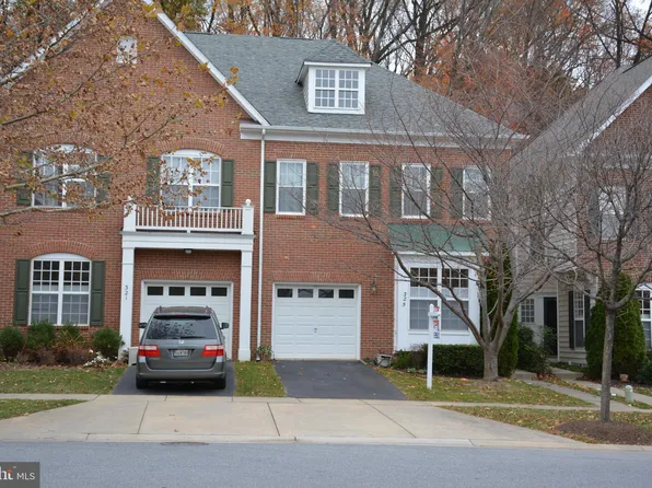 325 Winter Walk Dr, Gaithersburg, MD 20878