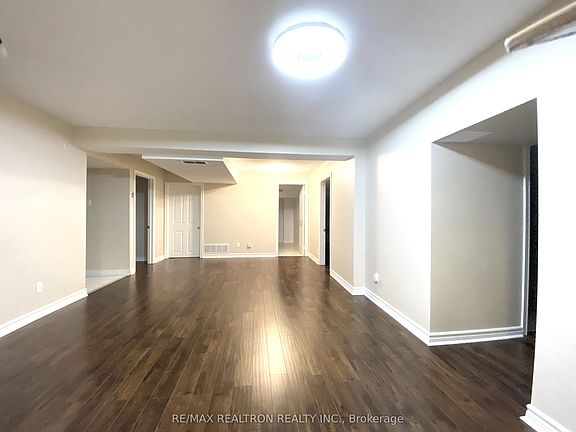 4th image of 62 Brookshill Cres #Basement