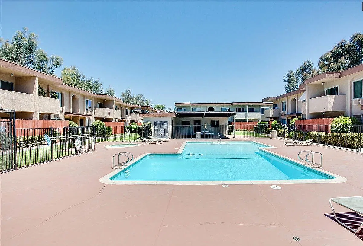 1 bed, 605 sqft, $2,100 — Photo 2