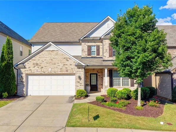 4463 Thach Ave, Sugar Hill, GA 30518