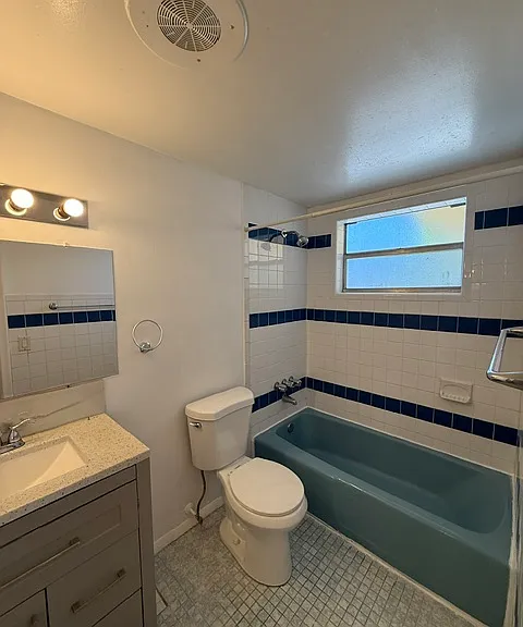 1020 N 18th Ct #201 — Photo 20