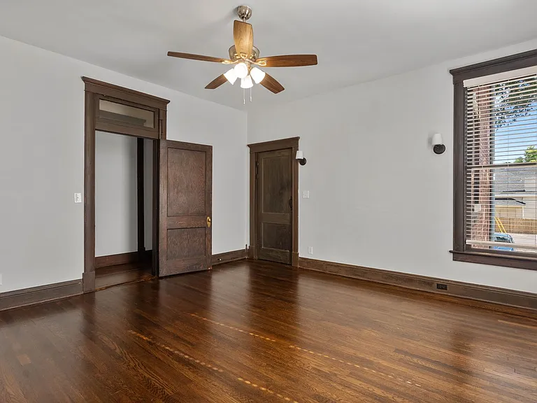 1229 Vinton Ave — Photo 9
