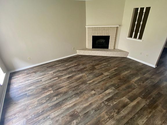 3rd image of 85 E Caldwood Dr APT 10
