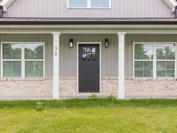 3rd image of 36 Alder Cir Unit 38