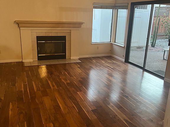 3rd image of 1675 Foxwood Dr