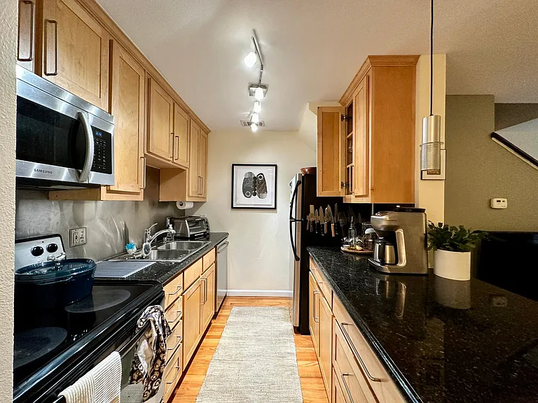 4320 Cole Ave #5 — Photo 4